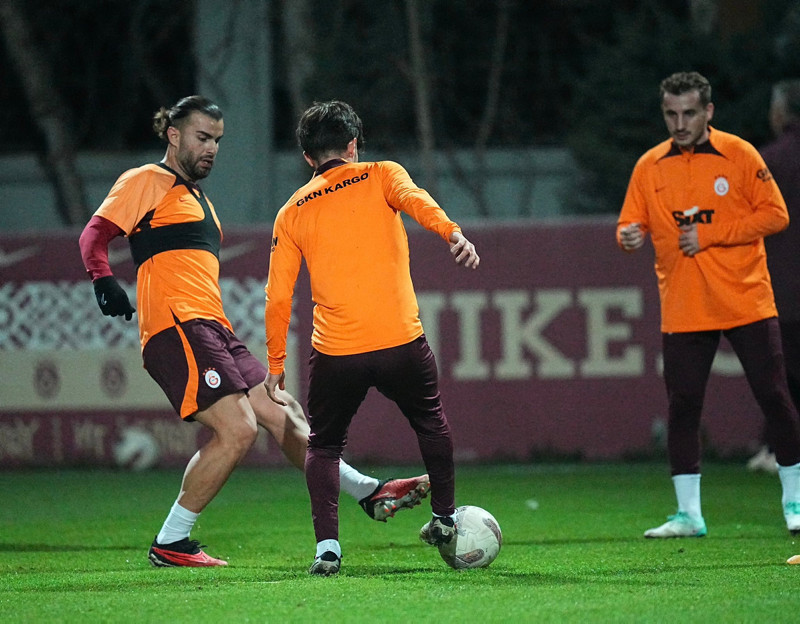 TRANSFER HABERİ - Galatasaray’ın gözdesine bir talip daha çıktı! Peşini bırakmıyorlar