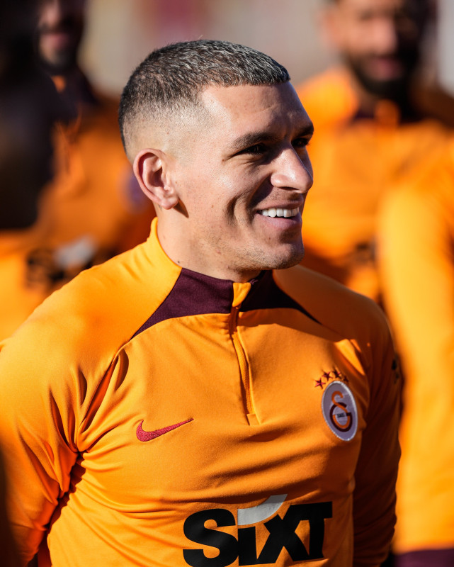 TRANSFER HABERİ - Galatasaray’ın gözdesine bir talip daha çıktı! Peşini bırakmıyorlar