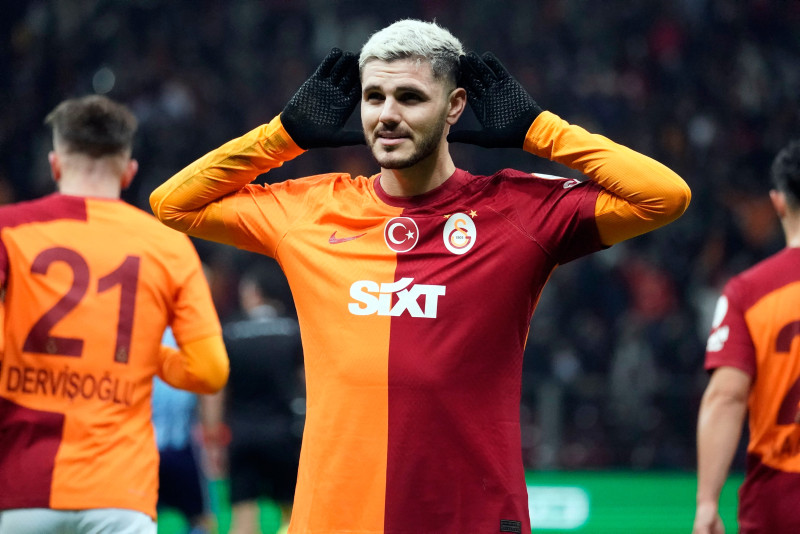 TRANSFER HABERİ - Galatasaray’ın gözdesine bir talip daha çıktı! Peşini bırakmıyorlar