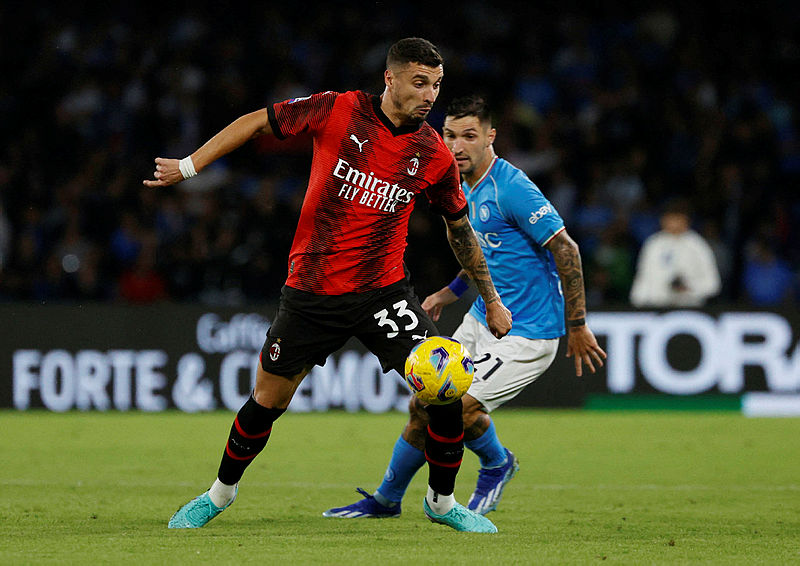 TRANSFER HABERİ - Milan’dan sürpriz hamle! Rade Krunic’i Fenerbahçe’ye verecek Galatasaray’ın yıldızını alacak