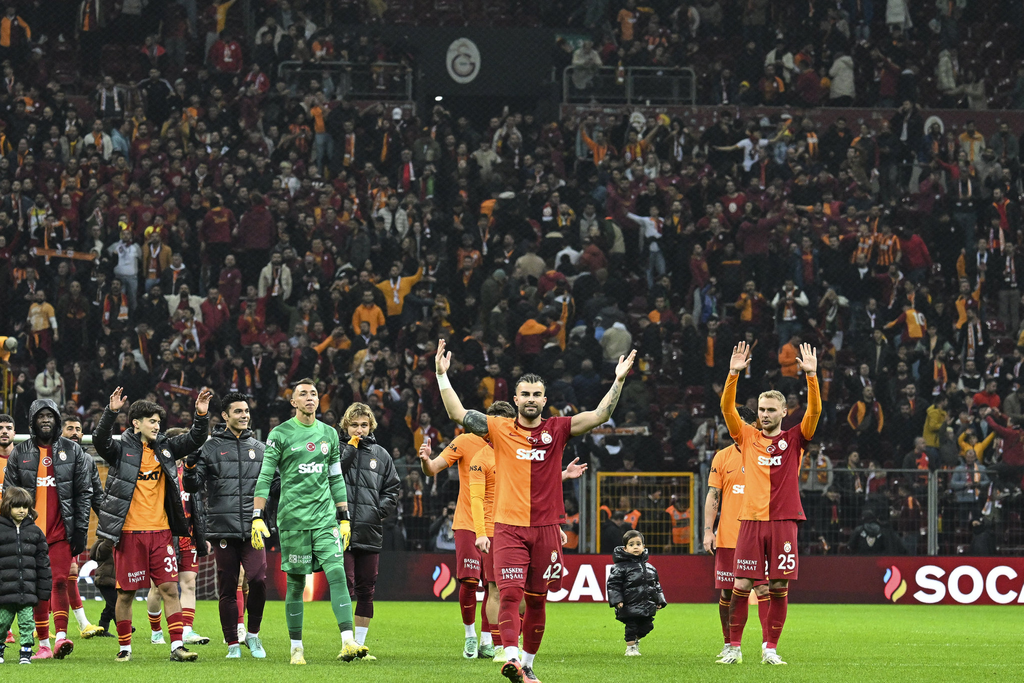 Tribünlerden izlemişti: galatasaraylı torriera, gelsin hayat bildiği'nin başrolü