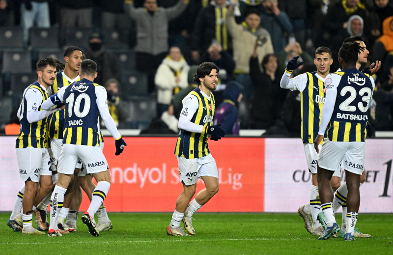 TRANSFER HABERİ - Rade Krunic’te mutlu son! İşte Fenerbahçe’nin yeni teklifi