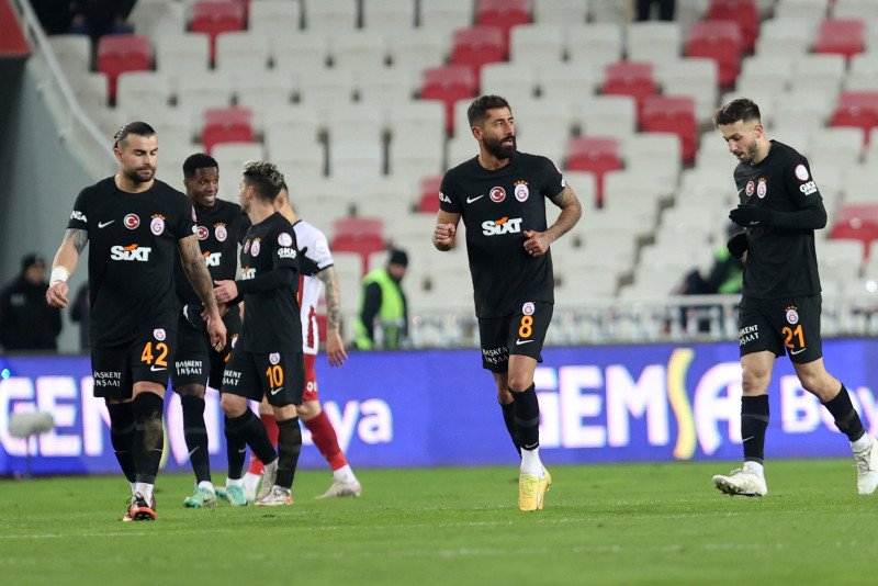 Galatasaray telafi peşinde! İşte Okan Buruk’un Kayserispor maçı muhtemel 11’i