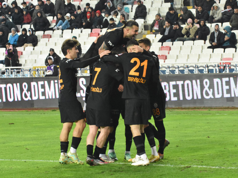 Galatasaray telafi peşinde! İşte Okan Buruk’un Kayserispor maçı muhtemel 11’i