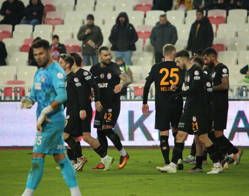 Galatasaray telafi peşinde! İşte Okan Buruk’un Kayserispor maçı muhtemel 11’i