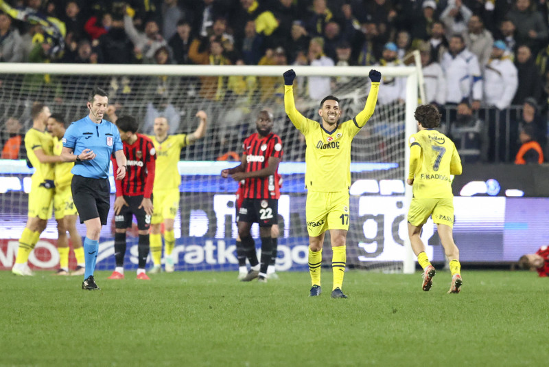 Transferin gözdesiydi! İtalyan devi Fenerbahçe’ye rakip oldu