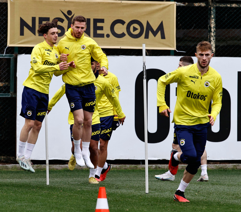 TRANSFER HABERİ - Fenerbahçe’de ayrılık kapıda! Yıldız isim için kulüp başkanı devreye girdi