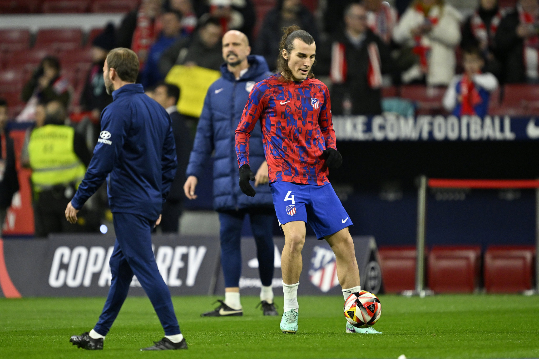 Fenerbahçe’den sürpriz transfer harekatı! Herkes defans beklerken...