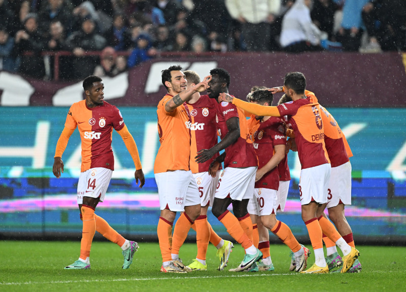 Fransızlar resmen duyurdu! Galatasaray PSG’nin yıldızı için transfer harekatına çıkıyor!