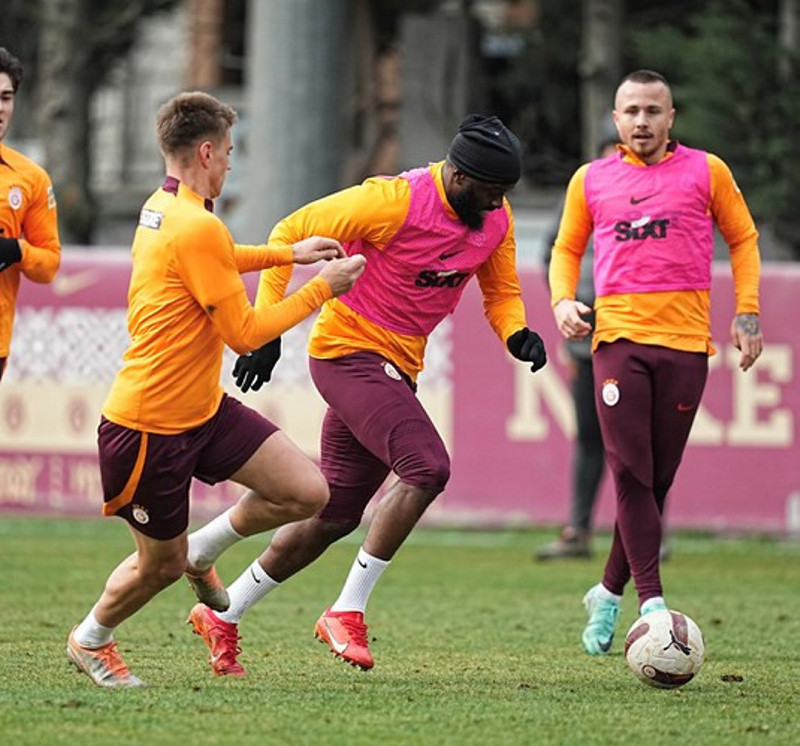 Fransızlar resmen duyurdu! Galatasaray PSG’nin yıldızı için transfer harekatına çıkıyor!