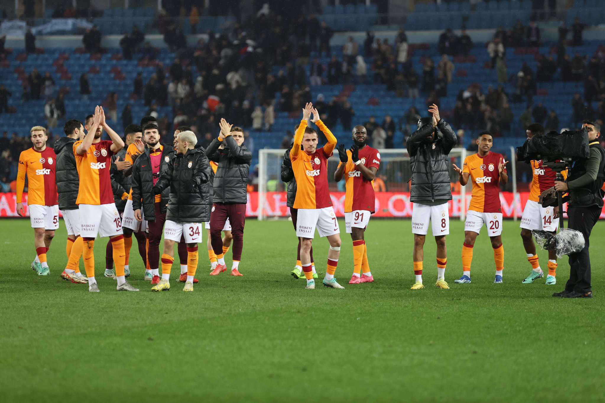 TRANSFER HABERİ: Galatasaray’da Kamada şoku! Bunu kimse beklemiyordu