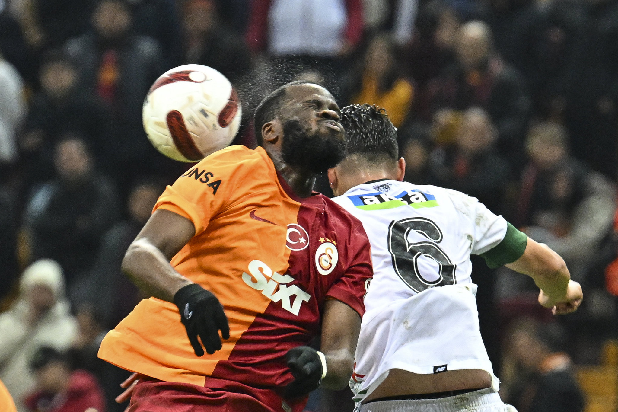 TRANSFER HABERİ: Ndombele Galatasaray’a veda ediyor! İki takımdan birine imza atacak