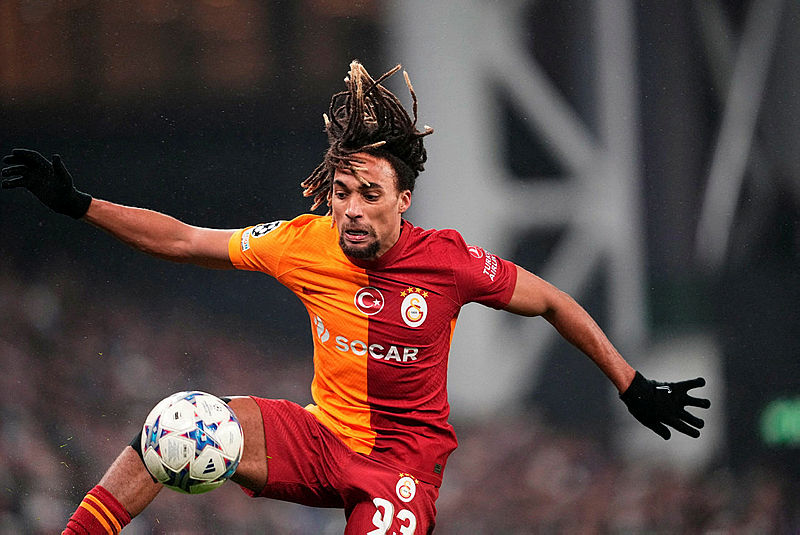 TRANSFER HABERİ | Galatasaraylı yıldızlara dev teklif! Cimbom’a piyango vurdu