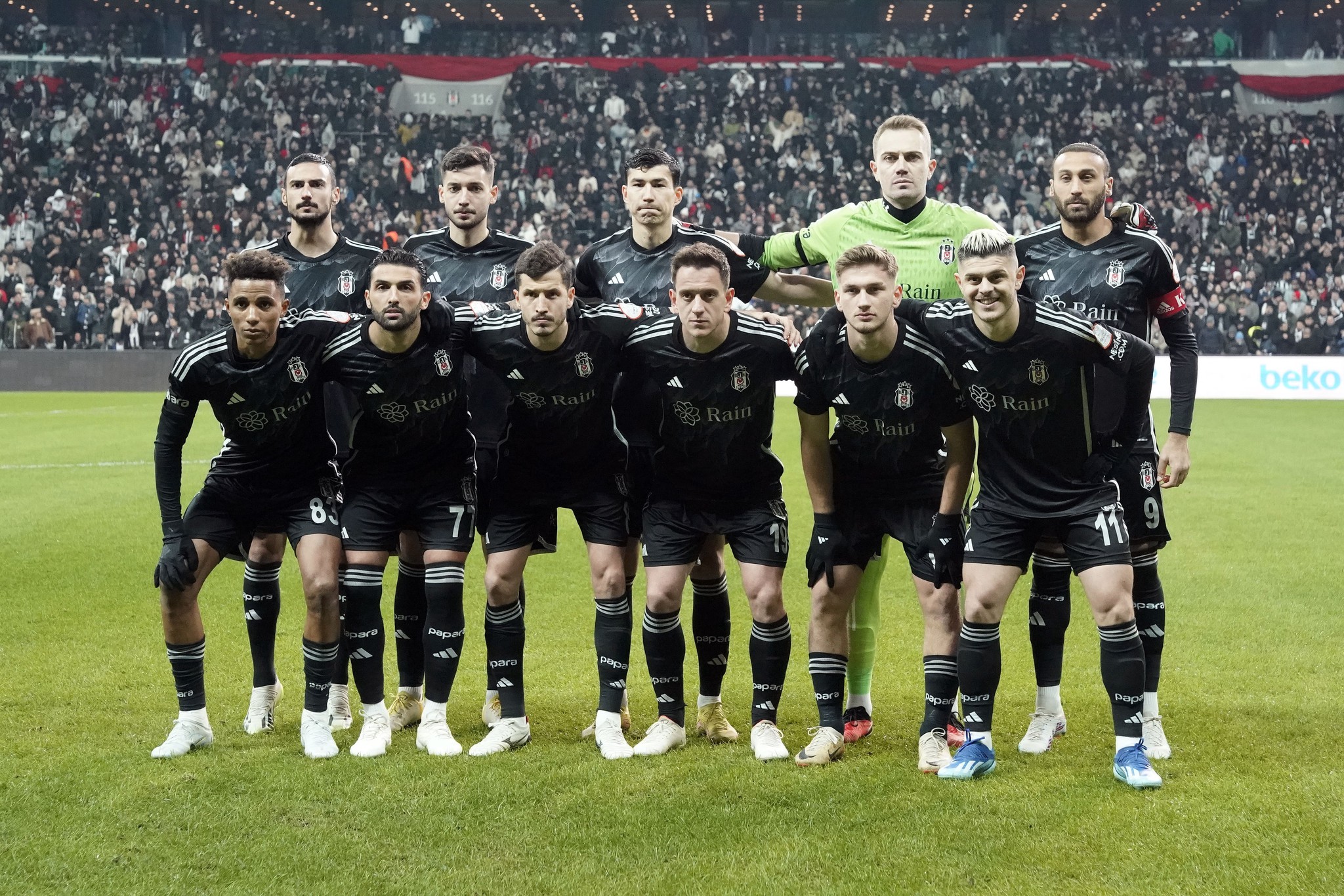 TRANSFER HABERİ: Beşiktaş’a Angolalı golcü! Başkan bizzat açıkladı