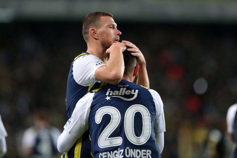 Fenerbahçe’de İsmail Kartal’ın gözdesi İngiltere yolcusu! Ayrılık tarihi belli oldu