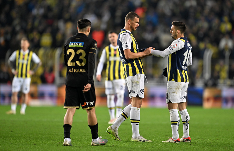 Fenerbahçe’de İsmail Kartal’ın gözdesi İngiltere yolcusu! Ayrılık tarihi belli oldu