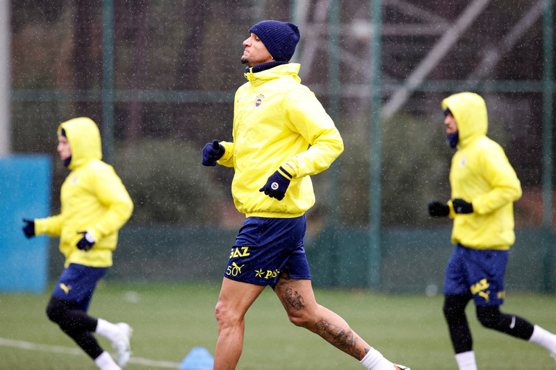 TRANSFER HABERİ - Sözleşmesini feshetti! Fenerbahçe’ye dönüyor