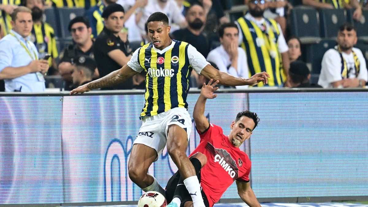 TRANSFER HABERİ - Fenerbahçe’ye 20 milyon Euro’luk dev teklif! İtalyan ekibi gözünü kararttı