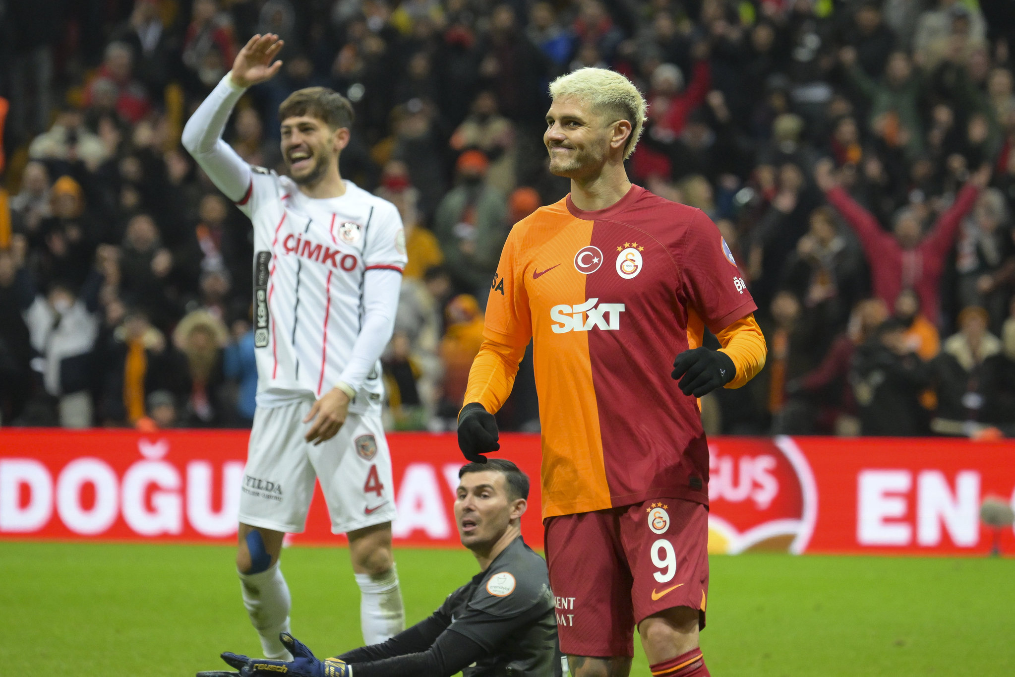 TRANSFER HABERİ: Galatasaray’a 15 milyon Euro’luk yıldız! Perşembeye kadar imza atacak