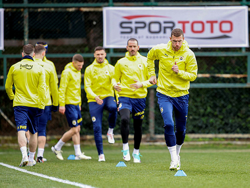 Fenerbahçe’den sürpriz transfer operasyonu! Temaslar başladı