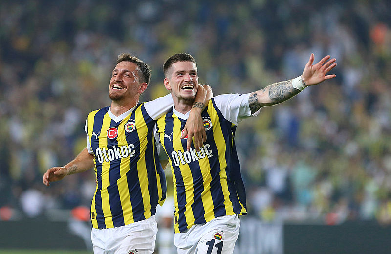 Fenerbahçe’ye şok! Yıldız oyuncu FIFA’ya gidiyor