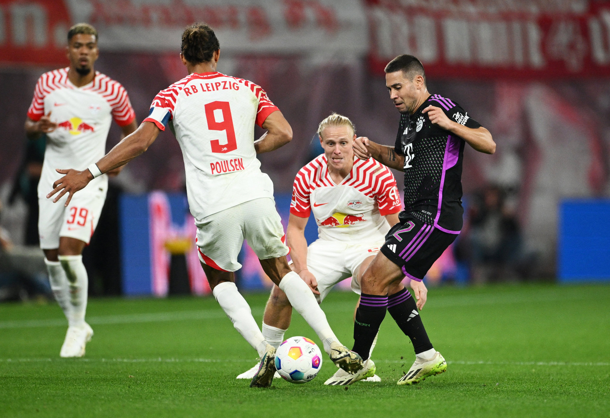 TRANSFER HABERİ | Galatasaray’dan bek operasyonu! Bayern Münih’in yıldızına kanca