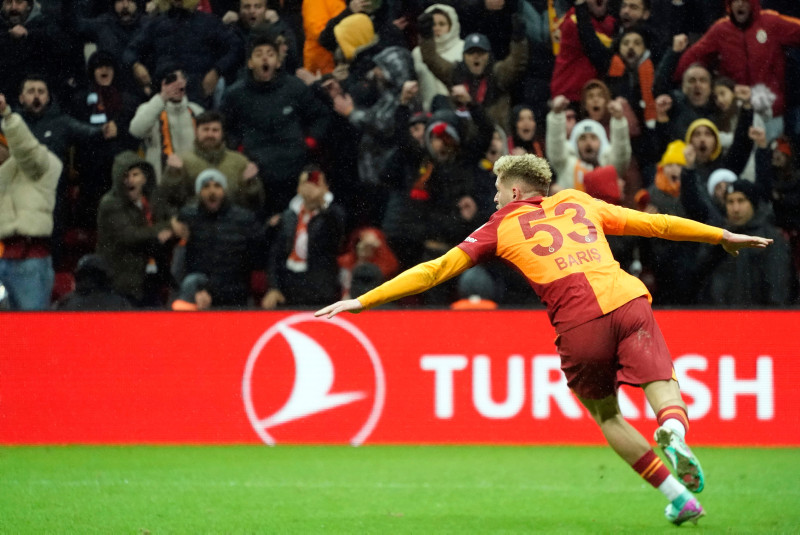 GALATASARAY TRANSFER HABERİ - Çizme devleri sıraya girdi! Barış Alper’in menajeri teklifleri iletti