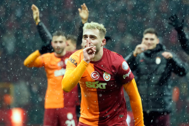 GALATASARAY TRANSFER HABERİ - Çizme devleri sıraya girdi! Barış Alper’in menajeri teklifleri iletti