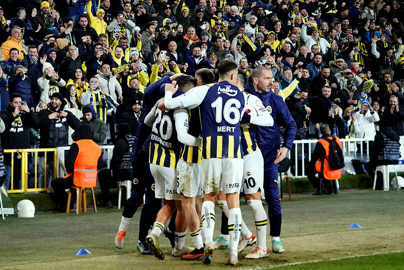 TRANSFER HABERİ | Ülkesinin en değerli futbolcusu geliyor! Fenerbahçe’den bomba hamle