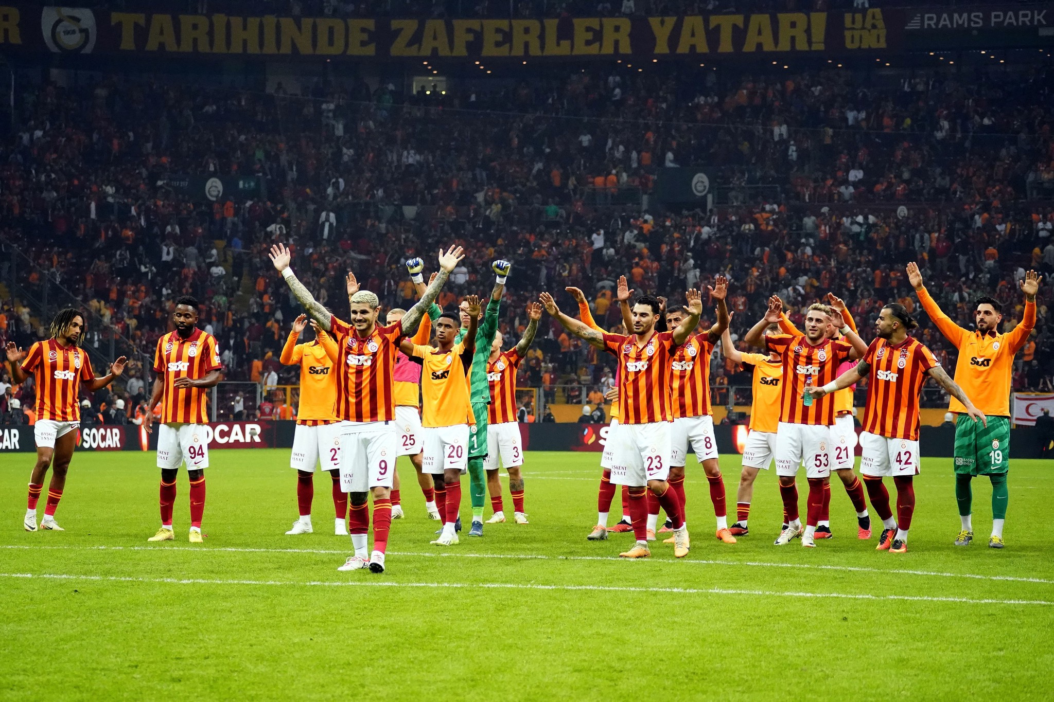 Galatasaray 3 puan peşinde! İşte Okan Buruk’un RAMS Başakşehir maçı muhtemel 11’i