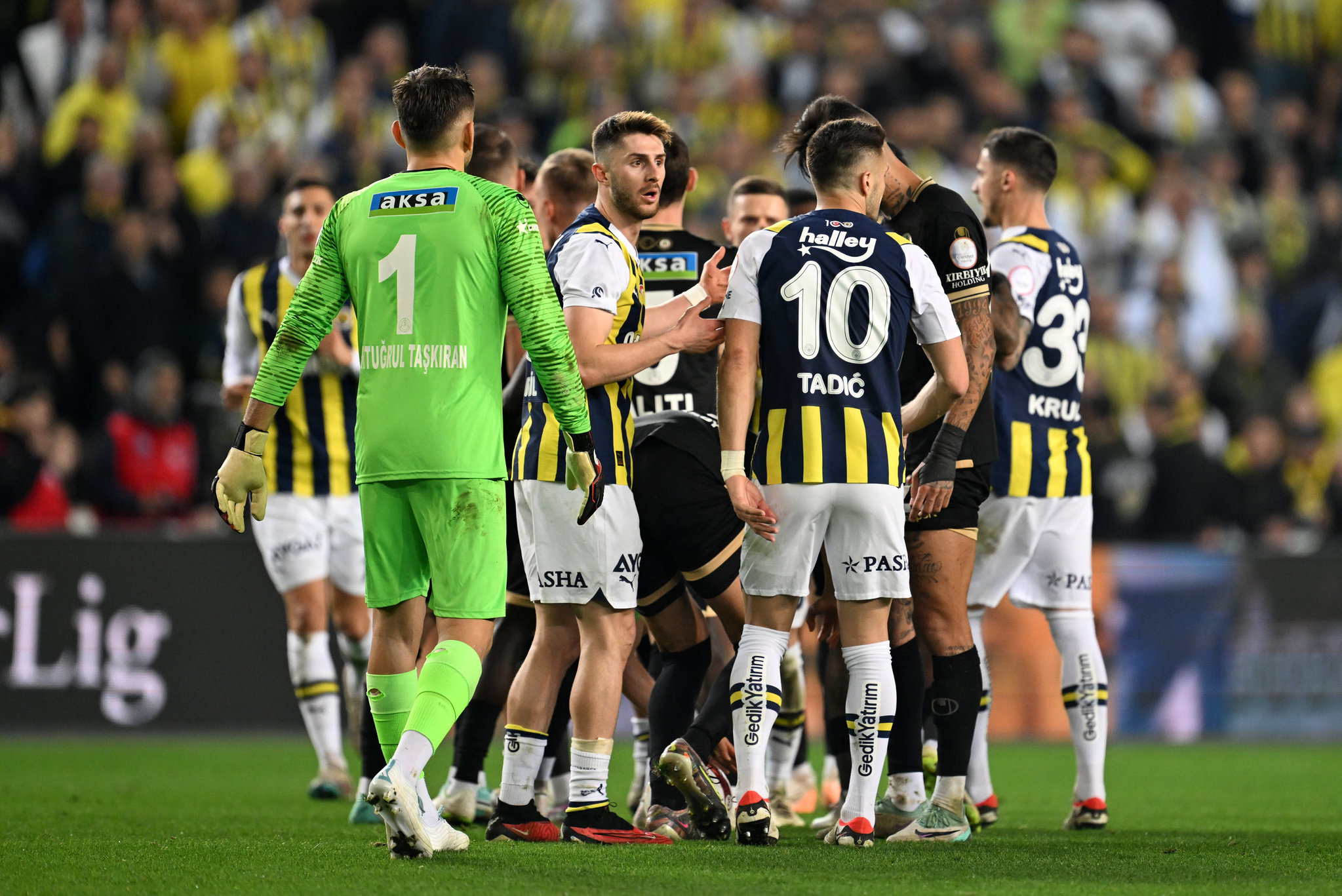 İsmail Kartal’dan sürpriz karar! İşte Fenerbahçe’nin Çaykur Rizespor maçı muhtemel 11’i