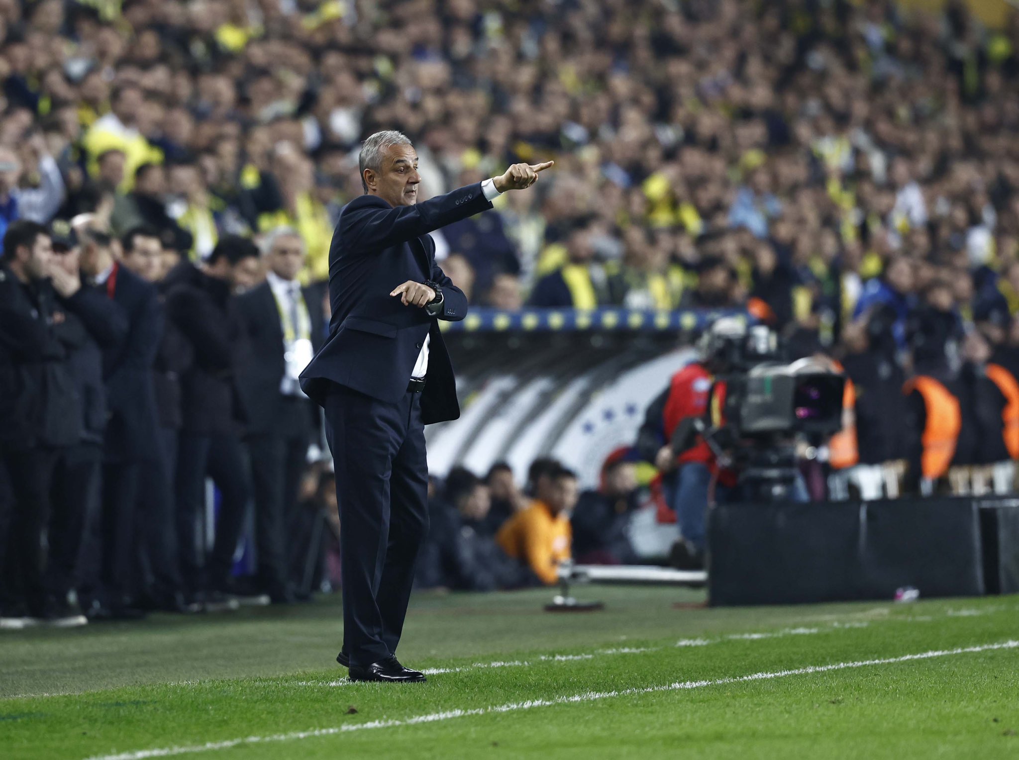 İsmail Kartal’dan sürpriz karar! İşte Fenerbahçe’nin Çaykur Rizespor maçı muhtemel 11’i