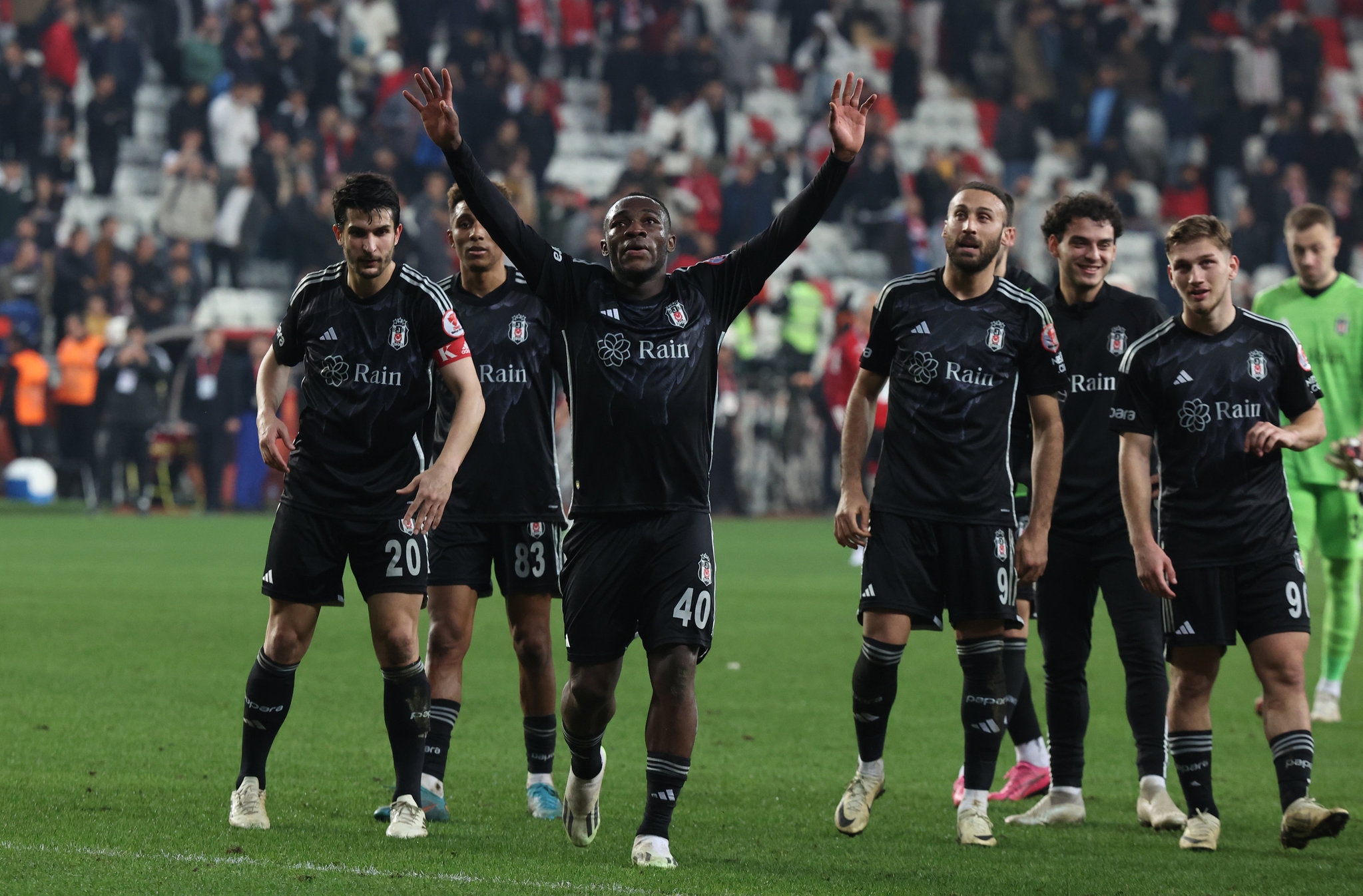 TRANSFER HABERİ | Borussia Dortmund’da hedef Beşiktaş! Nuri Şahin 2 yıldıza talip oldu