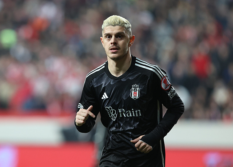 TRANSFER HABERİ - Beşiktaş’ın yıldız ismine Ada’dan kanca! Yönetimin kararı...