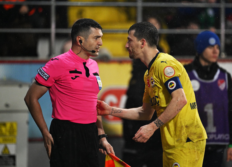 Fenerbahçe’den sürpriz transfer hamlesi! Çaykur Rizespor maçı sonrası listeyi iletti