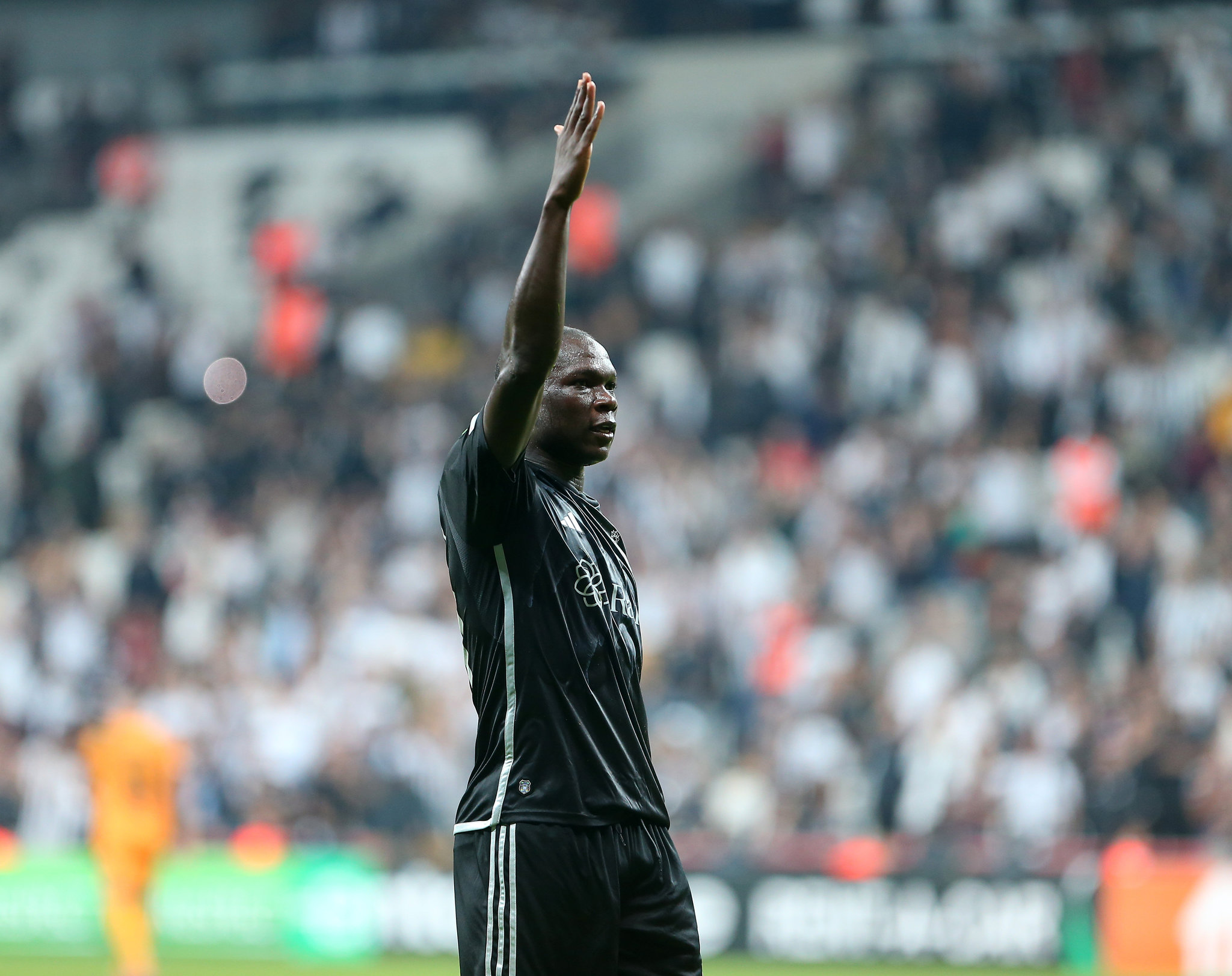 Beşiktaş’ta Vincent Aboubakar gelişmesi! Kötü haberi Fernando Santos’a verdi
