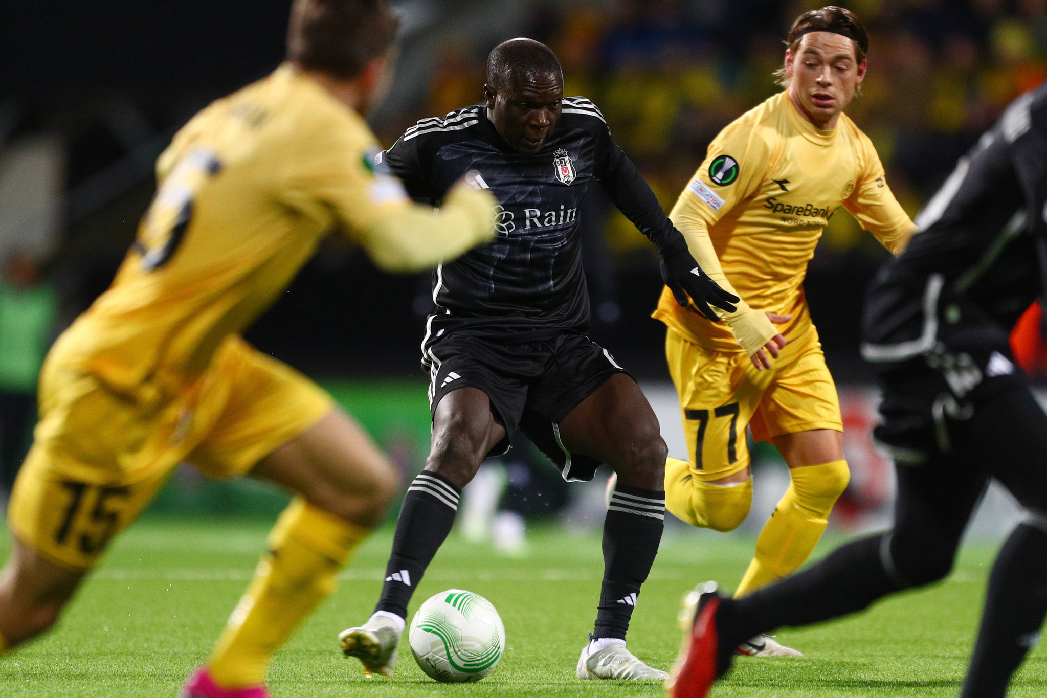 Beşiktaş’ta Vincent Aboubakar gelişmesi! Kötü haberi Fernando Santos’a verdi