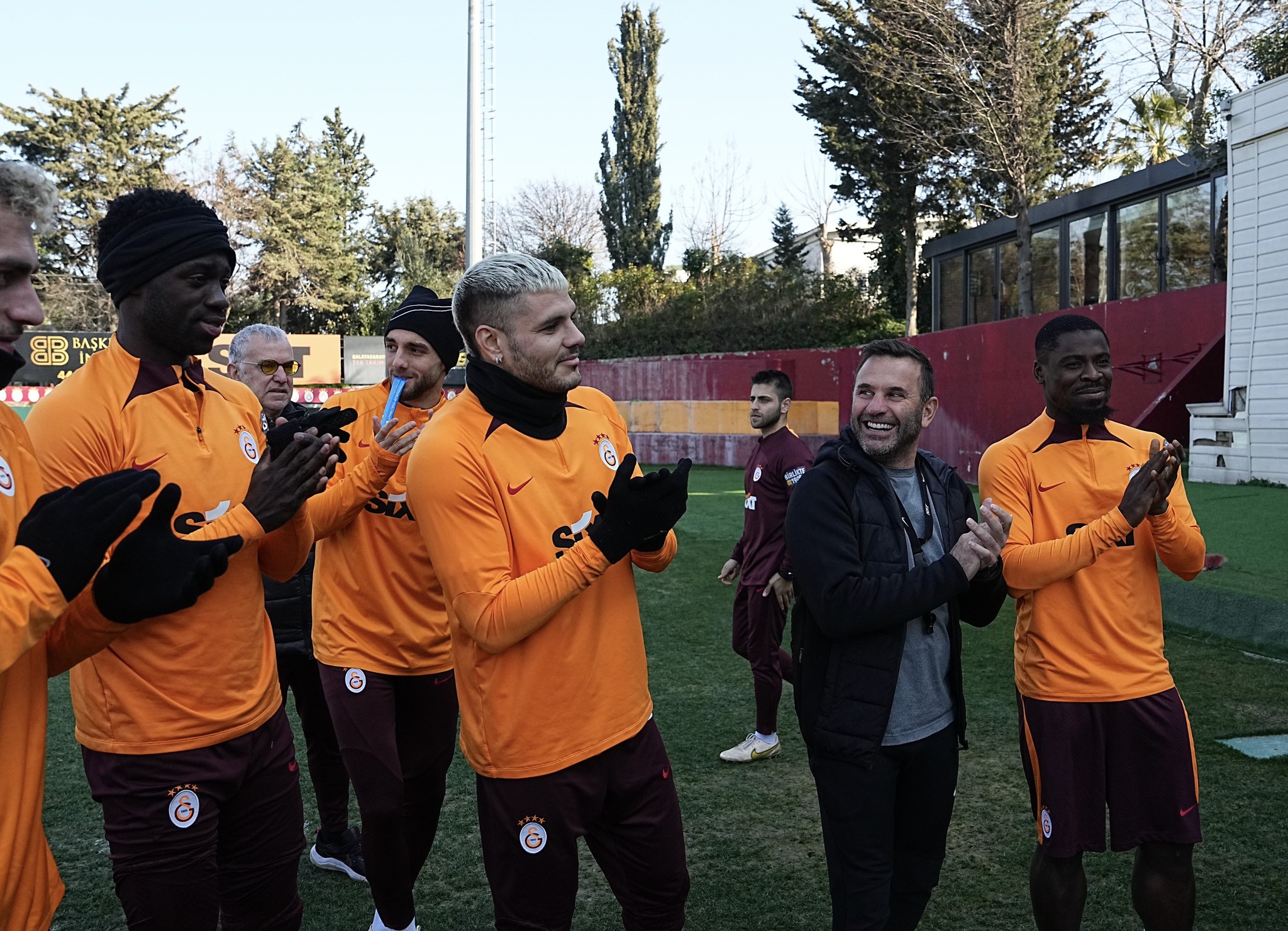 Galatasaray’dan Prag’da dev operasyon! Maç öncesi flaş transfer görüşmesi