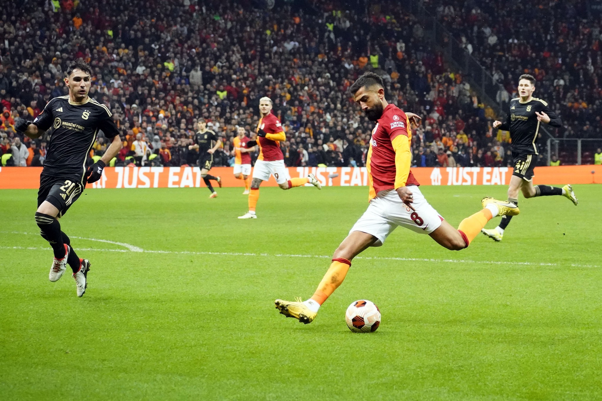 Galatasaray’a 30 milyon Euro’luk dünya yıldızı! Transferde Ronaldo detayı