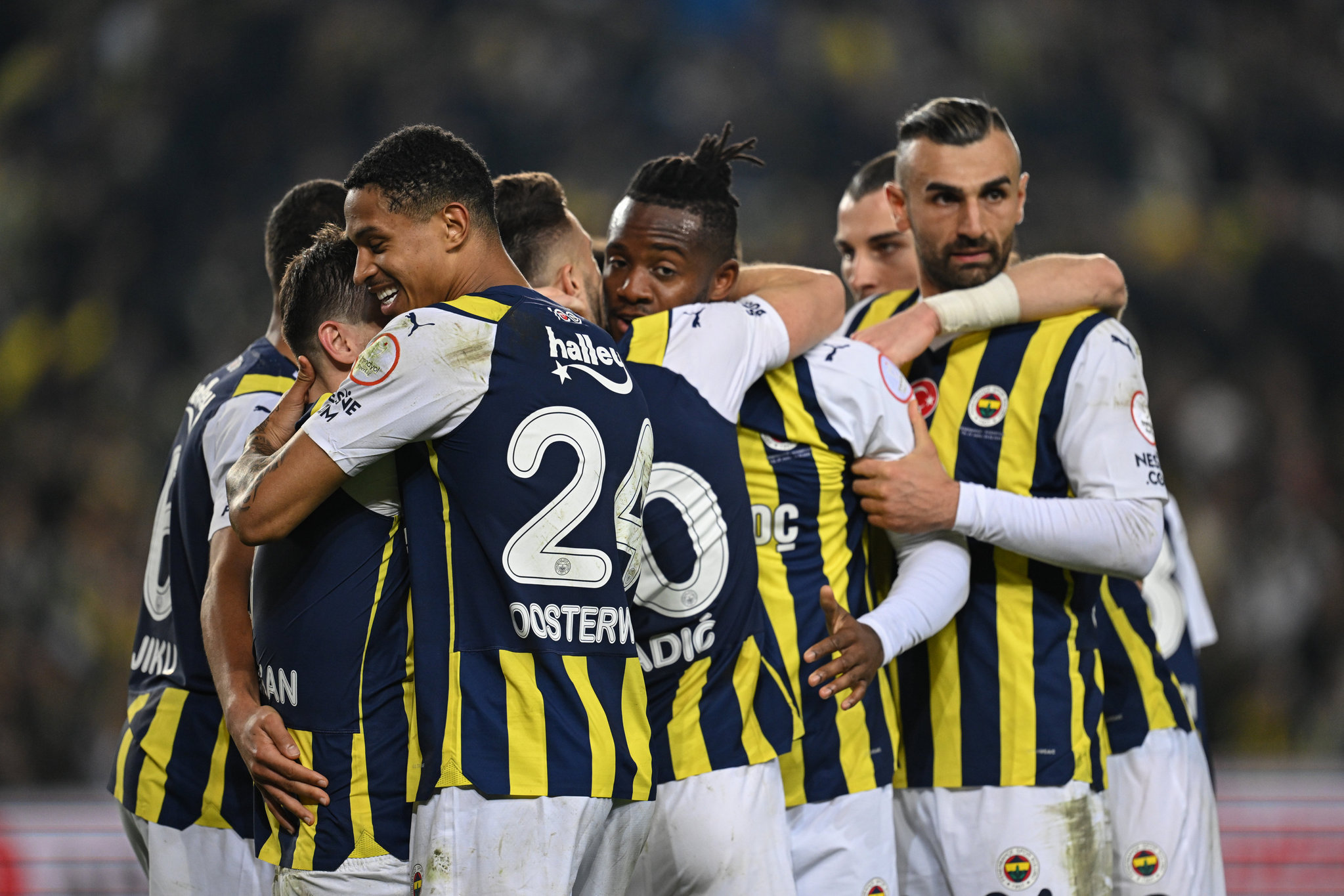 FENERBAHÇE HABERLERİ | İsmail Kartal o sorunu çözüyor! Fred dönene kadar...