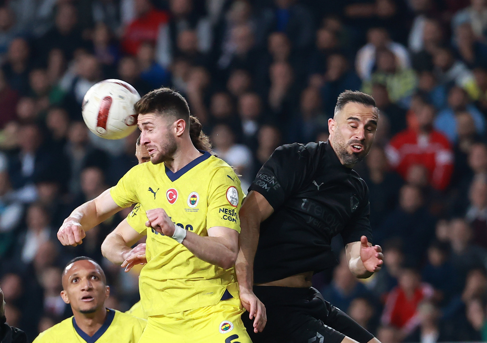 Fenerbahçe tarih yazıyor! Rekora 2 maç...