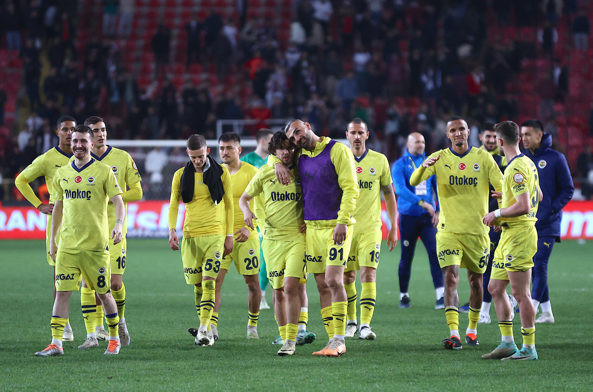 Fenerbahçe tarih yazıyor! Rekora 2 maç...