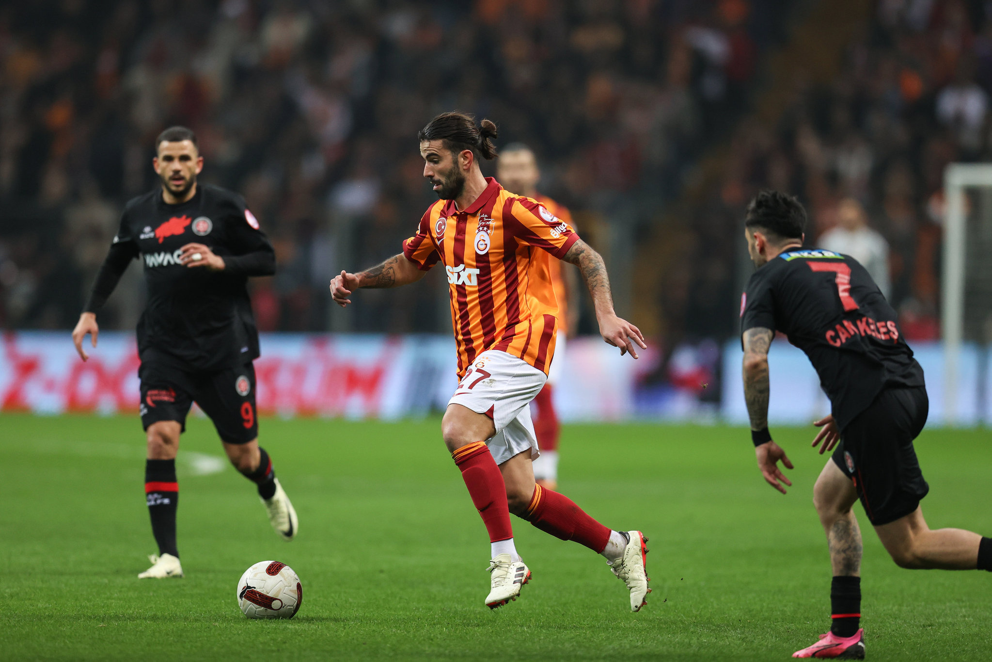 GALATASARAY HABERLERİ - Sergio Oliveira’dan ilk açıklama! Kadro dışı kaldığı iddia edilmişti