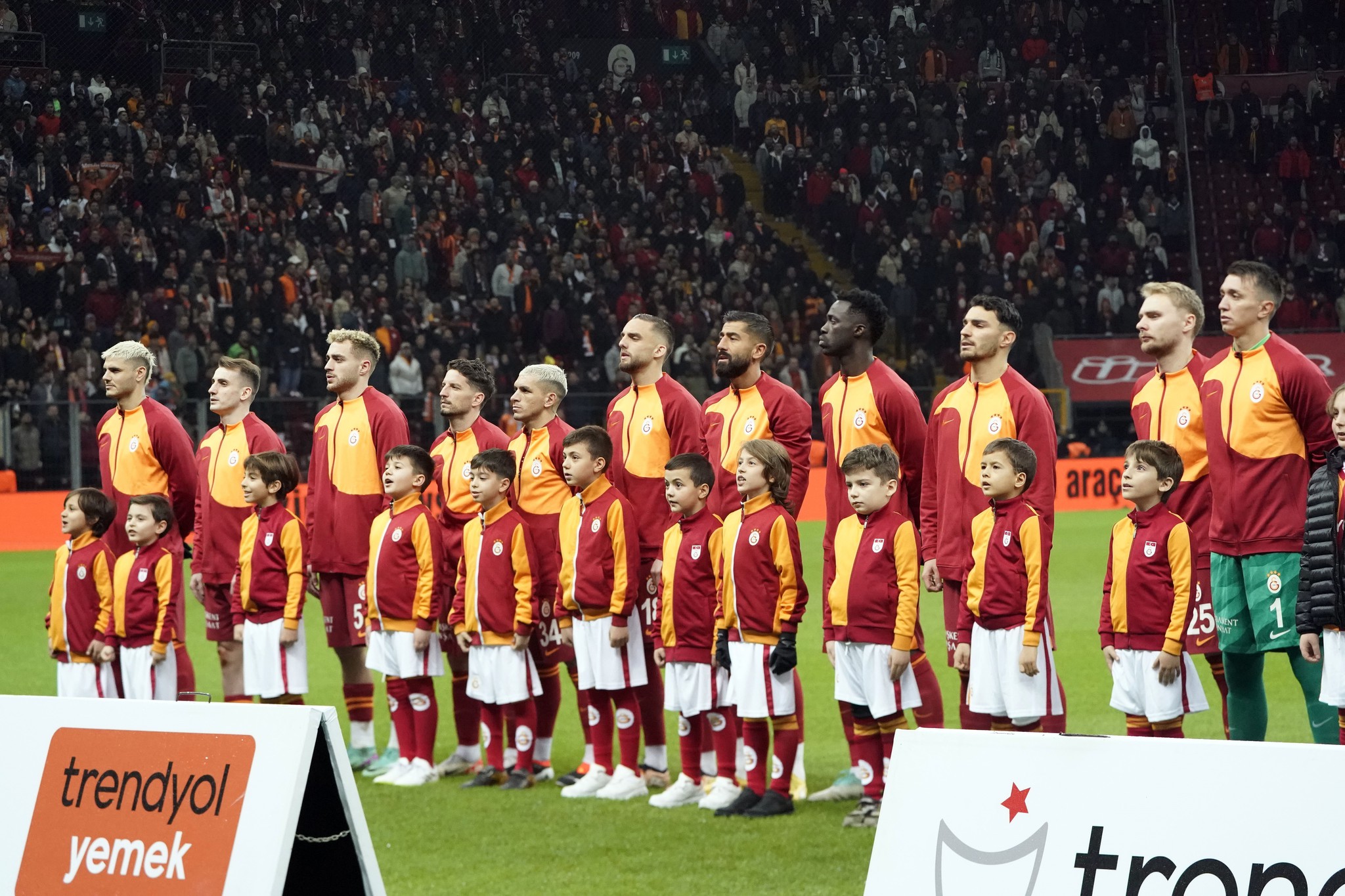 Galatasaray’dan transfer bombası! İngiltere’den sürpriz 10 numara