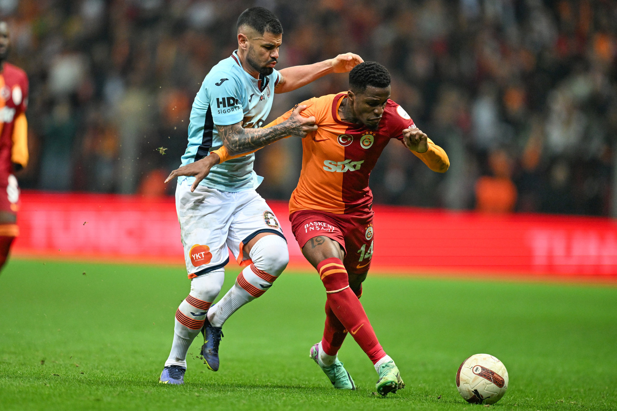 Galatasaray’da Wilfried Zaha krizi! Bu iddia çok konuşulur