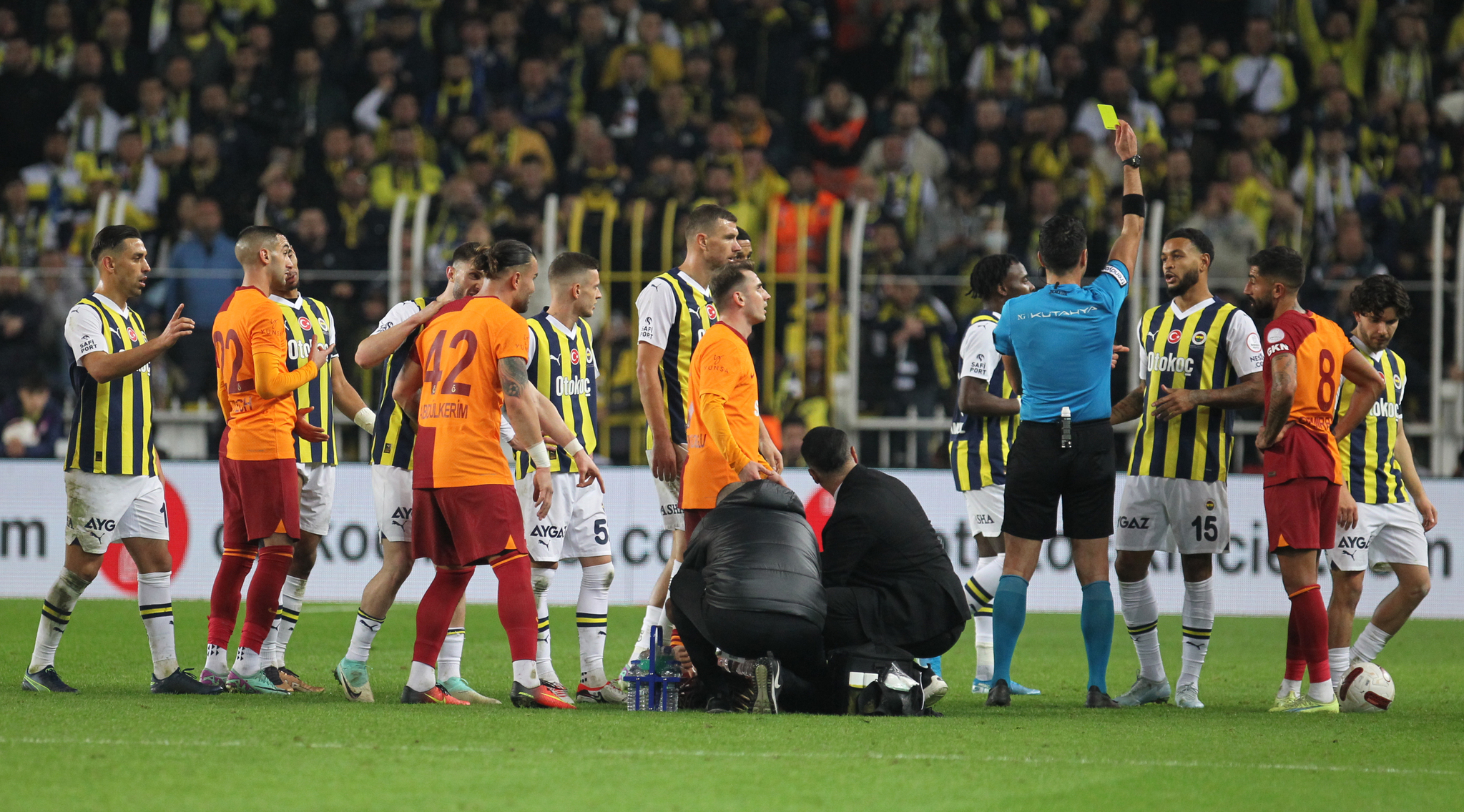 Fenerbahçe ve Galatasaray’dan yılın transfer savaşı! 19’lık yıldız...