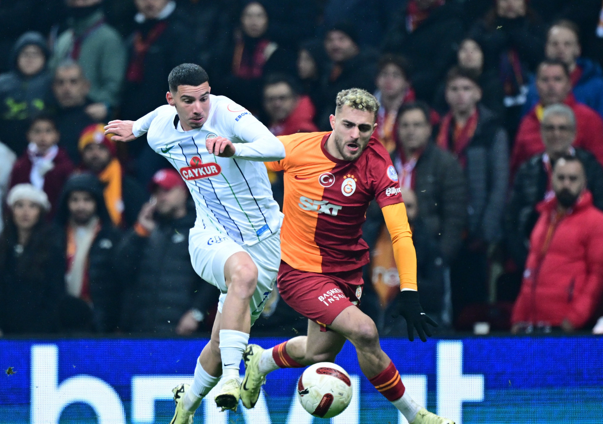 TRANSFER HABERİ: Galatasaray’a 45 milyon Euro’luk dev gelir! İki yıldız ayrılıyor