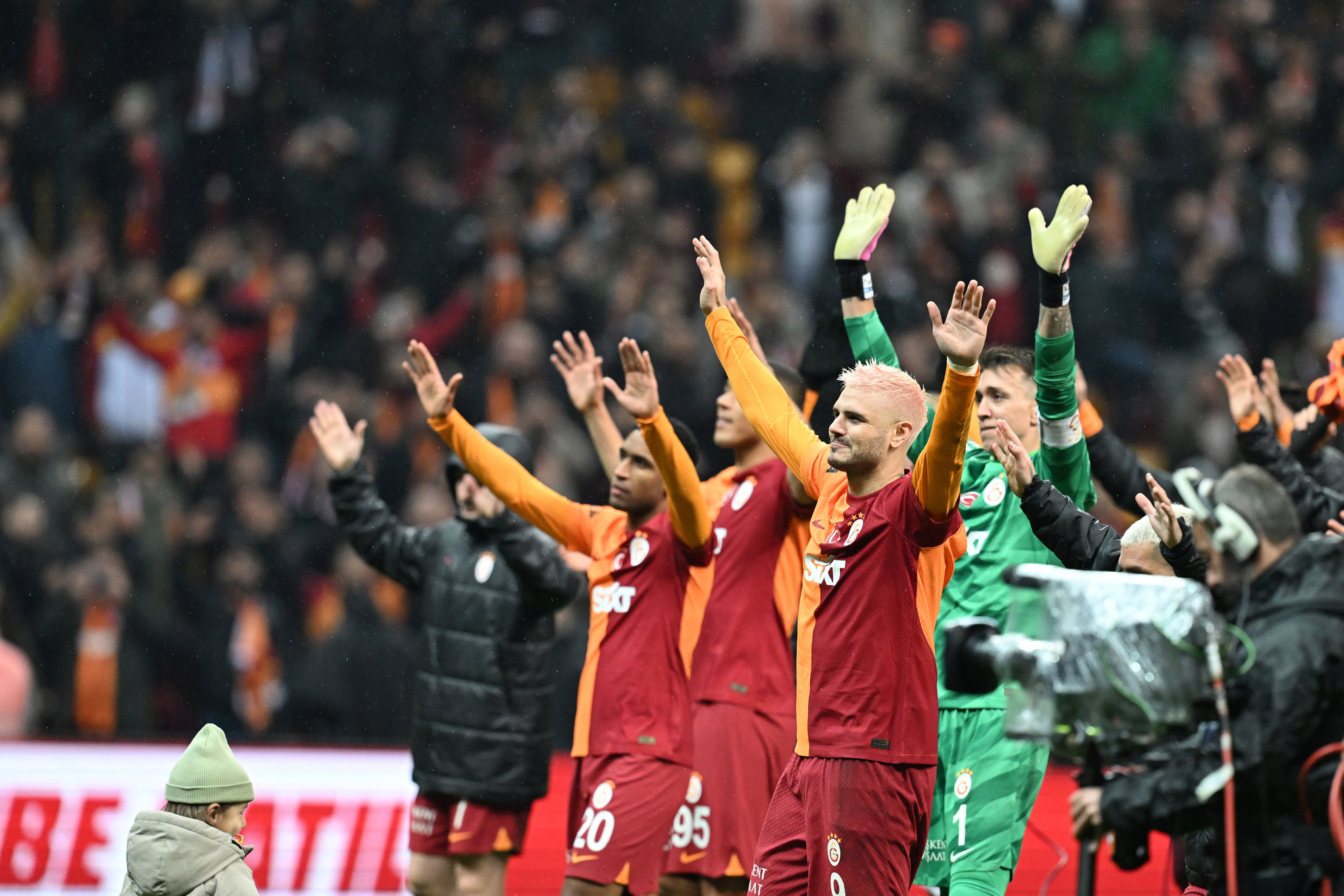 TRANSFER HABERİ - Süper Lig’in yıldızı Galatasaray’a geliyor! Okan Buruk onay verdi