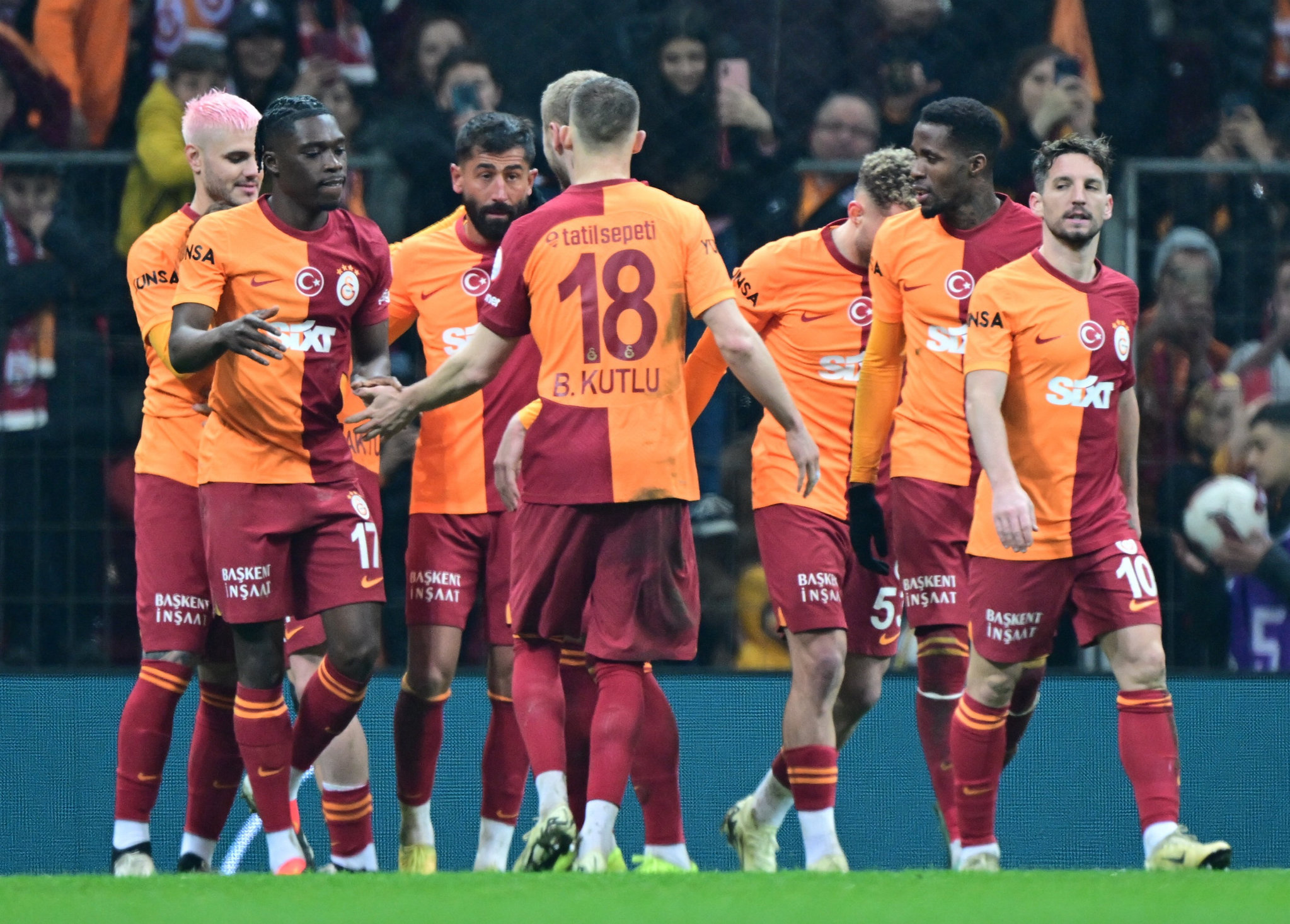 TRANSFER HABERİ - Süper Lig’in yıldızı Galatasaray’a geliyor! Okan Buruk onay verdi