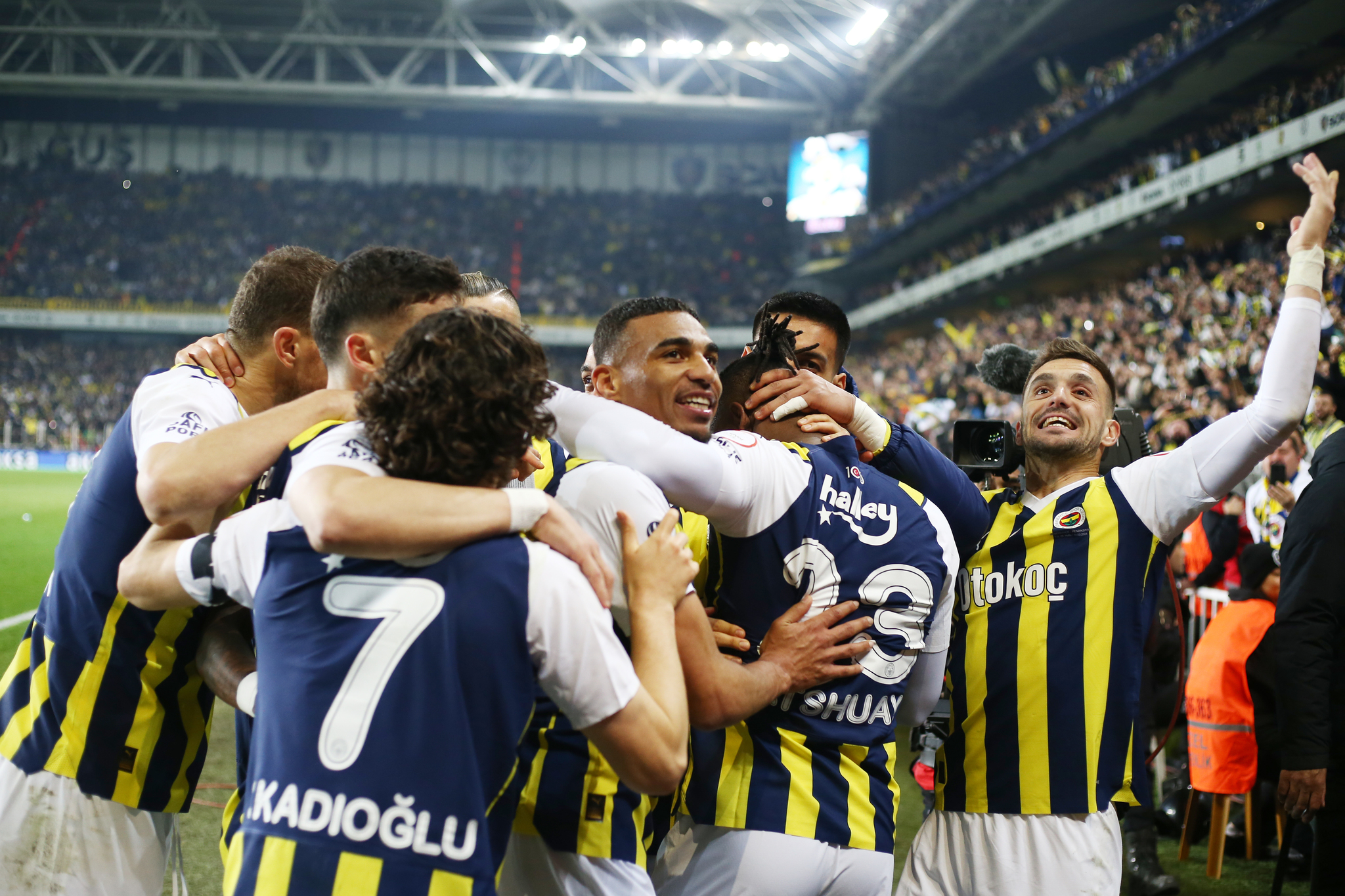 İşte Galatasaray ve Fenerbahçe’nin kalan maçları! Ligde son 9 hafta